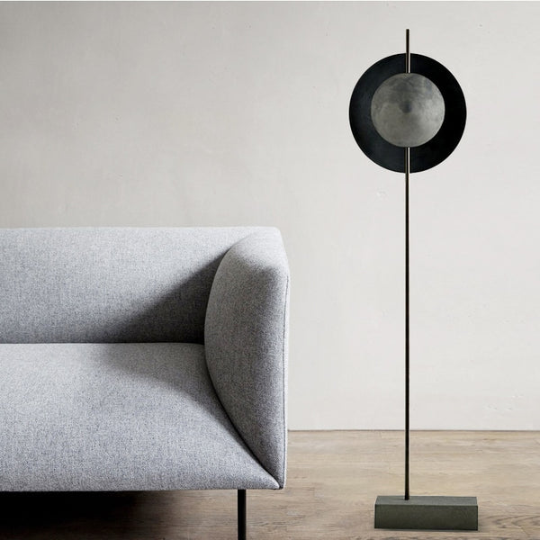 Postmodern minimalist metal floor lamp