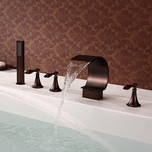 Curva Bathtub Faucet Set